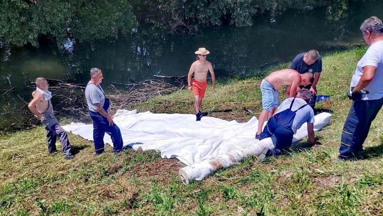 Dunav Premašio Pet Metara Kod Bezdana Proglašena Vanredna Odbrana Od